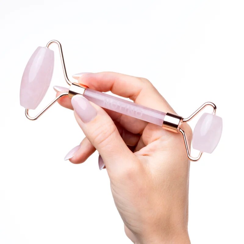 Notino Skincare Tools Rose Quartz Massage Roller pripomoček za masažo za obraz in predel okoli oči 1 kos