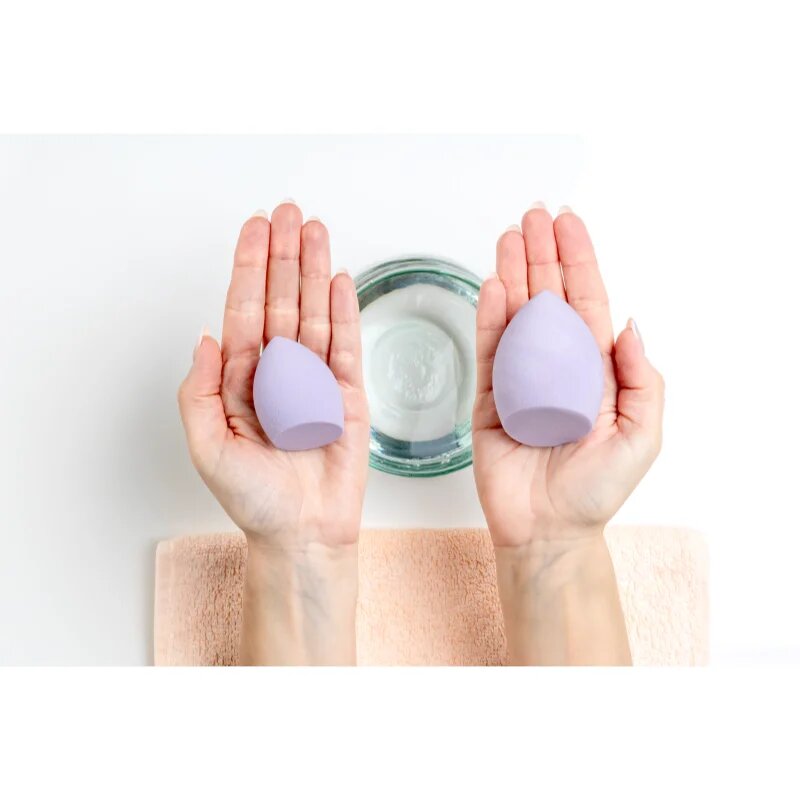 Notino Super Soft Make-Up Sponge precizna gobica za tekoči puder Lavender 1 kos