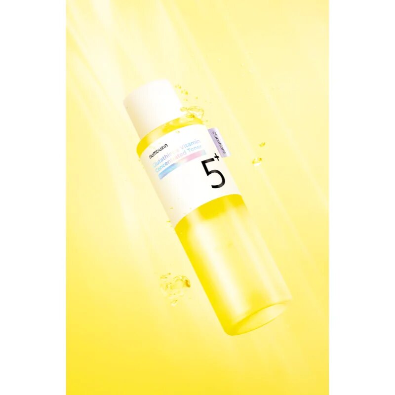 Numbuzin No. 5 Glutathione Vitamin Concentrated Toner vlažilni tonik za poenotenje tona kože 200 ml