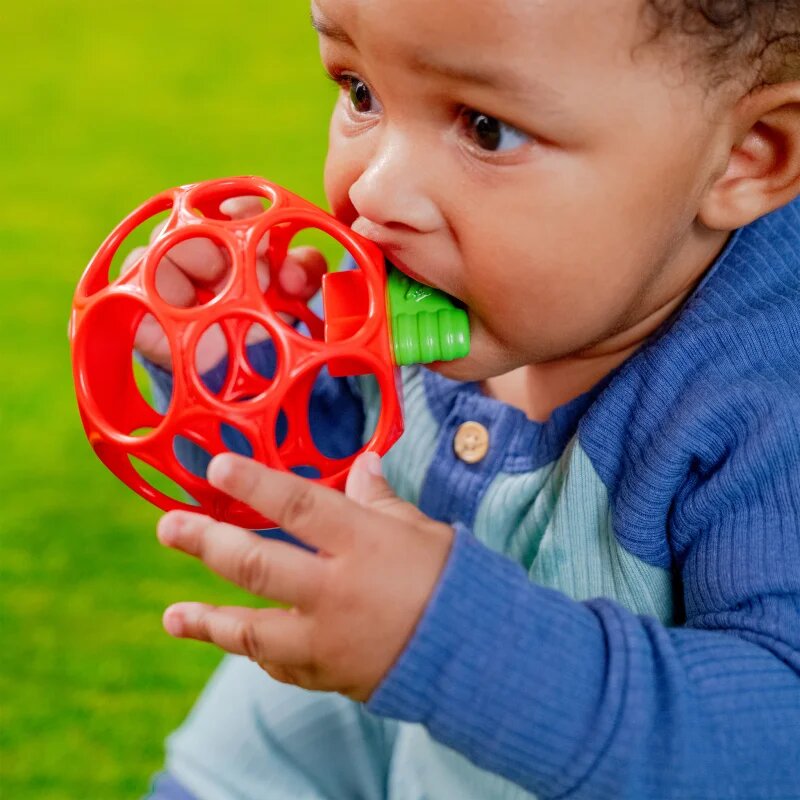Oball Teether My Own™ grizalo Apple 1 kos