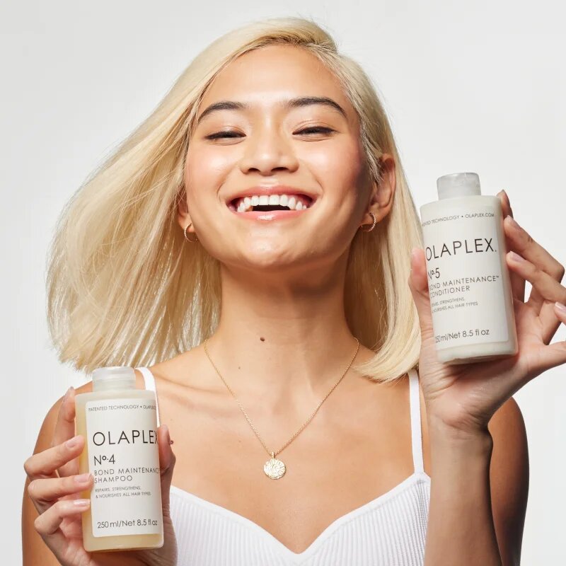 Olaplex N°4 Bond Maintenance Shampoo obnovitveni šampon za vse tipe las 250 ml