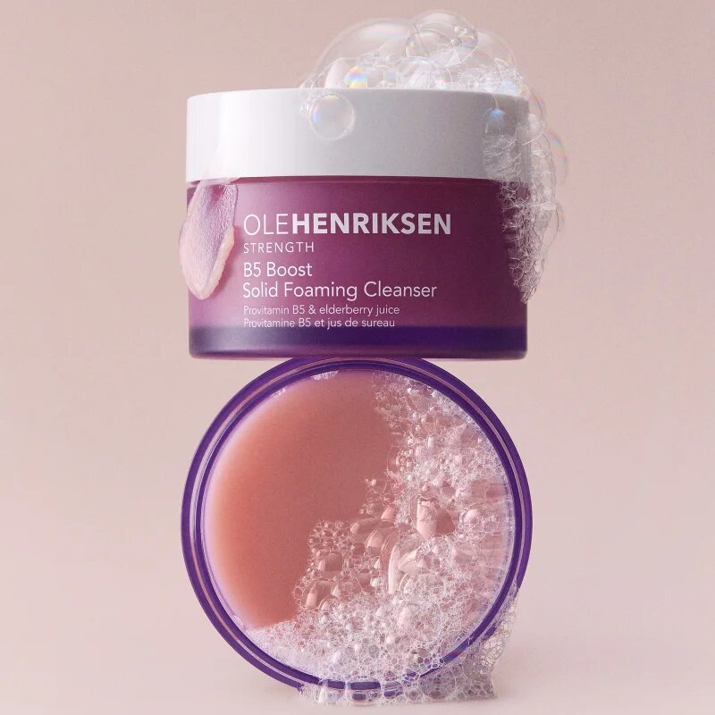 OLEHENRIKSEN Strength B5 Boost Hydrating Solid Foaming Gentle Cleanser hranilni čistilni balzam 100 g