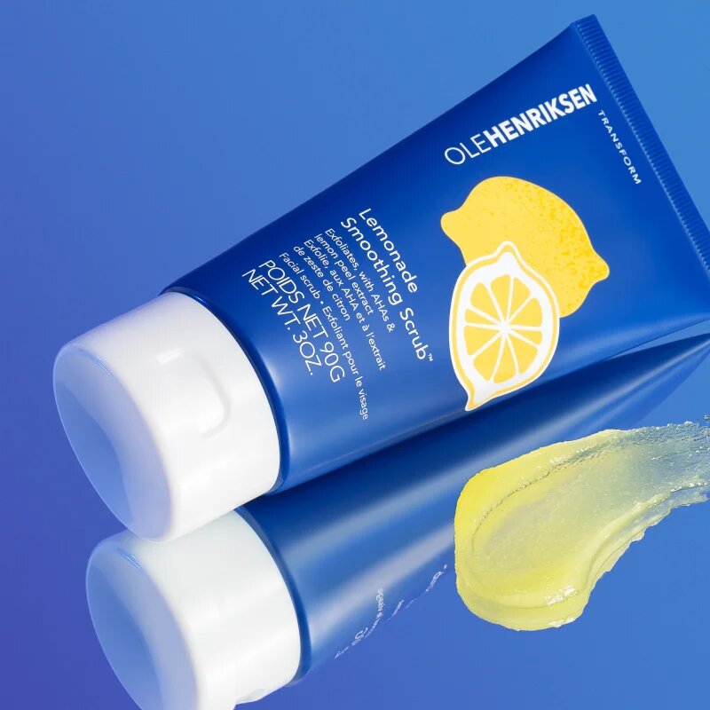 OLEHENRIKSEN Transform Lemonade Smoothing Srub gladilni piling za obraz z učinkom eksfoliacije 90 g
