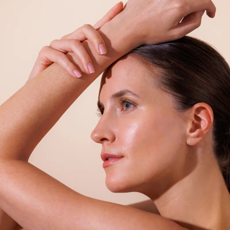 Omorovicza Even Tone aktivni serum za poenotenje tona kože 30 ml
