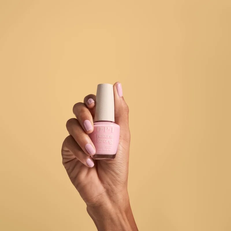 OPI Nature Strong Nails&Skin lak za nohte veganski odtenek Blossom Into Awesome 15 ml