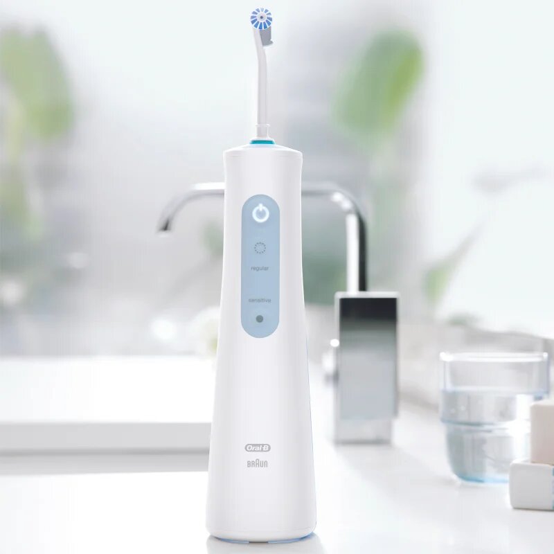 Oral-B Aquacare 4 ustna prha 1 kos