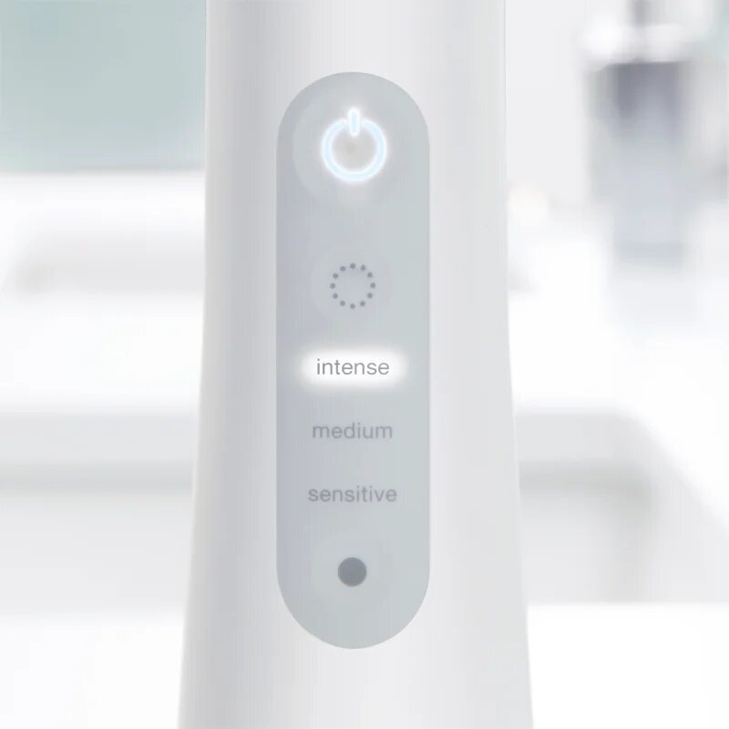 Oral-B Aquacare 6 Pro Expert ustna prha 1 kos