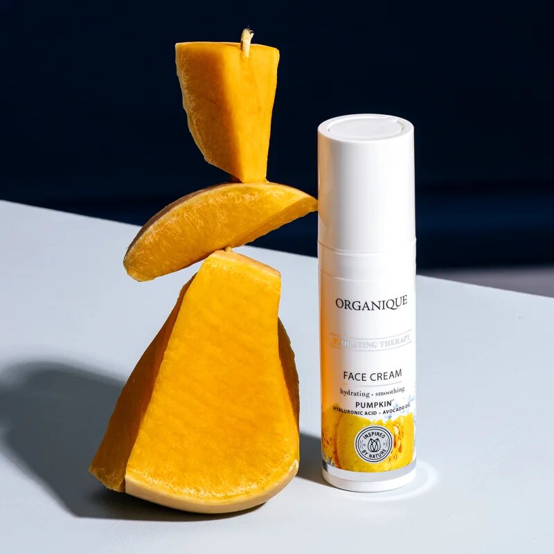 Organique Hydrating Therapy Pumpkin globinsko vlažilna krema za obraz 50 ml