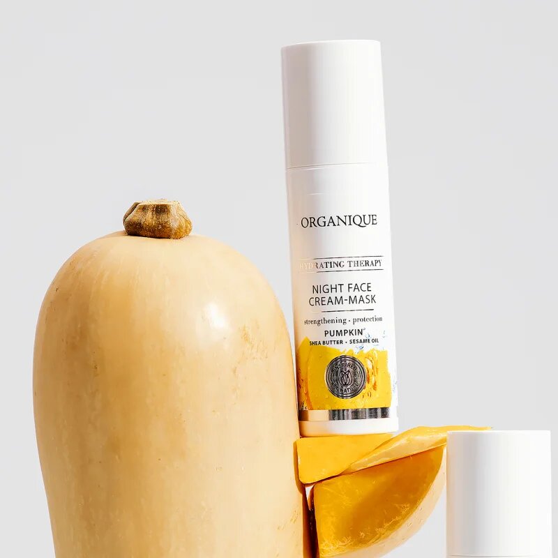 Organique Hydrating Therapy Pumpkin nočna vlažilna maska za obraz 50 ml