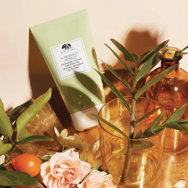 Origins A Perfect World™ Antioxidant Cleanser With White Tea penasti čistilni gel 150 ml