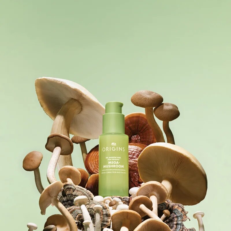 Origins Dr. Andrew Weil for ™ Mega-Mushroom Dark Spot Brightening Corrector Serum serum za obraz proti nepravilnostim na koži 30 ml