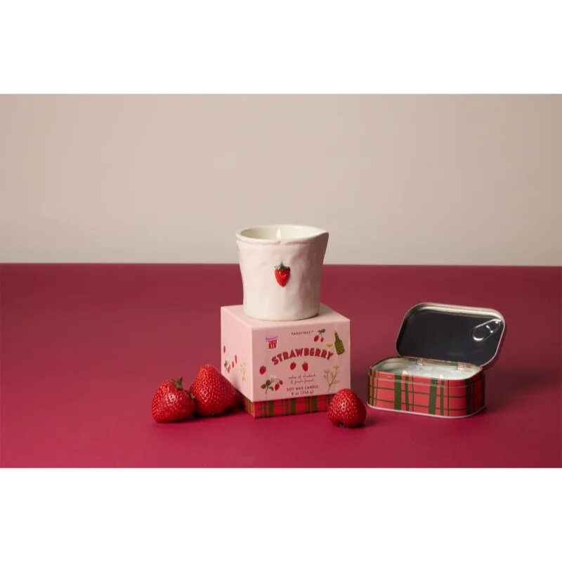 Paddywax Bistro Strawberry dišeča sveča 226 g