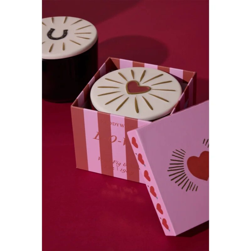 Paddywax Charmed Wild Fig & Rose dišeča sveča s pokrovčkom 226 g