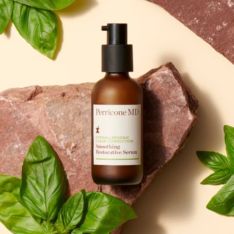 Perricone MD Hypoallergenic Clean Correction Smoothing Restorative Serum gladilni serum za hidracijo in posvetlitev kože 59 ml