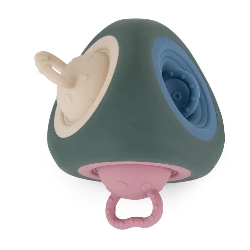 Petite&Mars Pop Up Triangle 10m+ grizalo Misty Green 1 kos