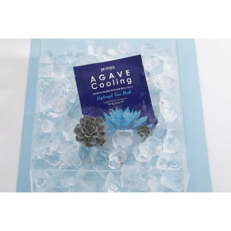 Petitfée Agave Cooling intenzivna hidrogelna maska za pomiritev kože 32 g