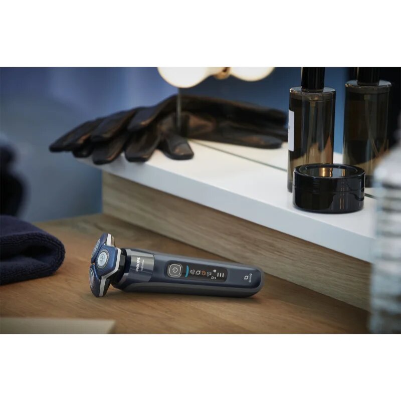 Philips Series 7000 Wet & Dry S7882/55 električni brivnik za občutljivo kožo 1 kos
