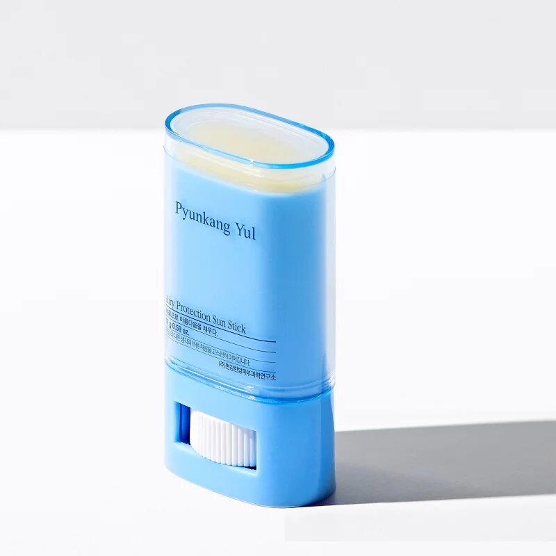 Pyunkang Yul Airy Protection Sun Stick krema za sončenje v paličici z vlažilnim učinkom SPF 50+ 17 g