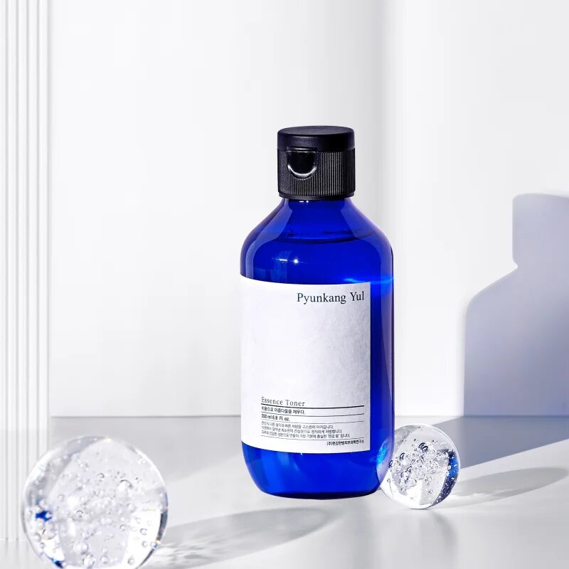 Pyunkang Yul Essence Toner esencialni pomirjevalni tonik z vlažilnim učinkom 200 ml