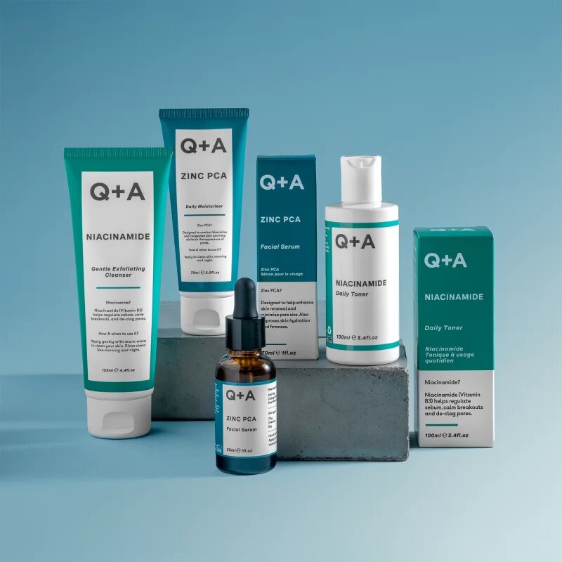 Q+A Niacinamide eksfoliacijski čistilni gel 125 ml