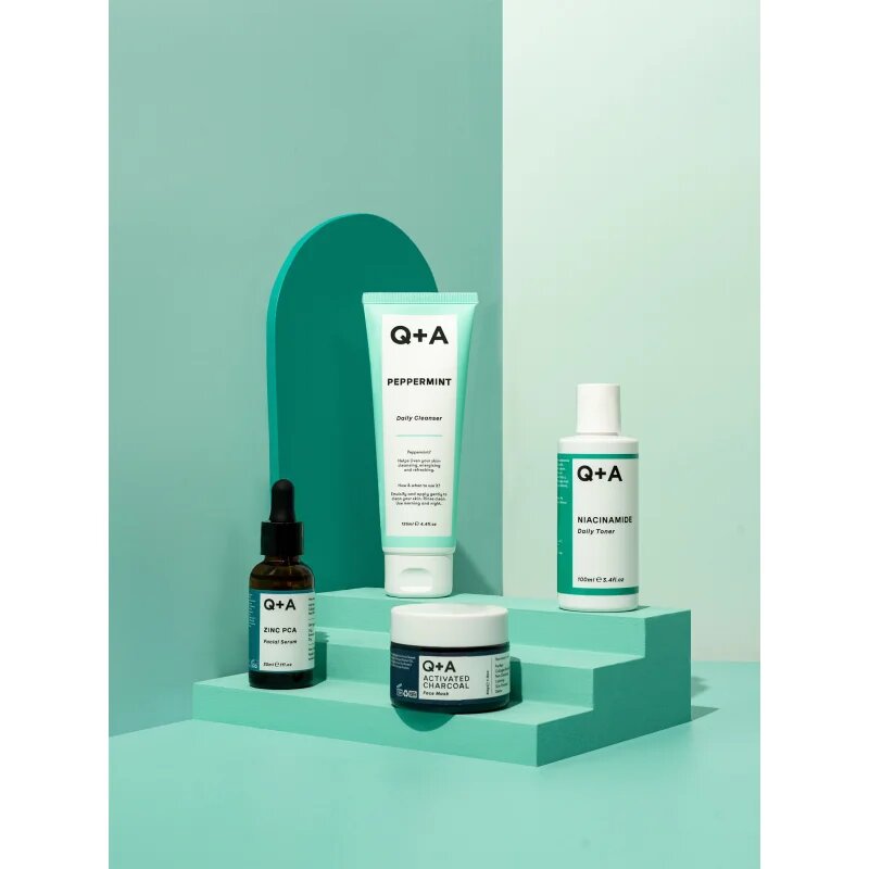 Q+A Zinc PCA serum za obraz za glajenje kože in zmanjšanje por 30 ml