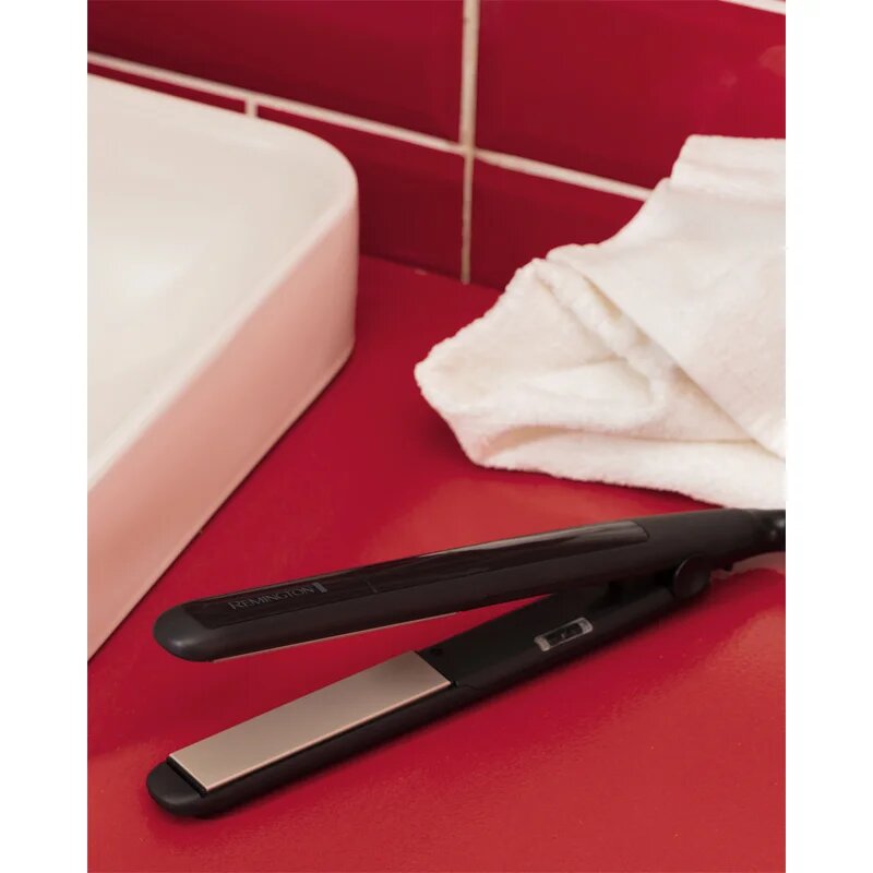 Remington Ceramic Straight 215 S1370 likalnik za lase 1 kos