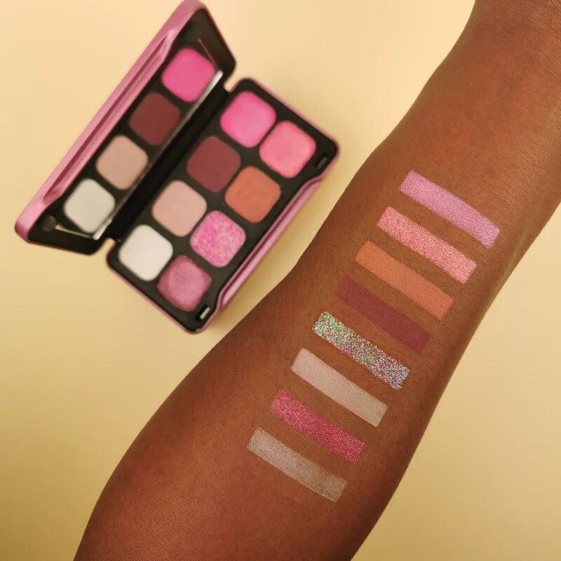 Revolution Forever Flawless paleta senčil za oči odtenek Dynamic Ambient 8 g