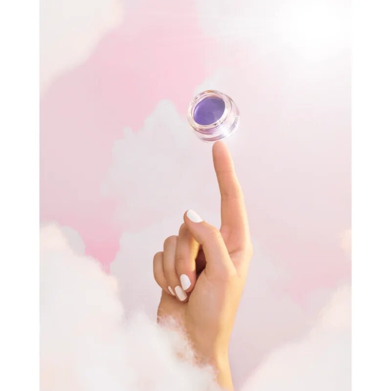 Revolution Mousse kremasto senčila za oči odtenek Lilac 4 g