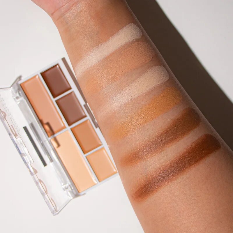 Revolution Relove Conceal Me paleta korektorjev odtenek Medium 28 g