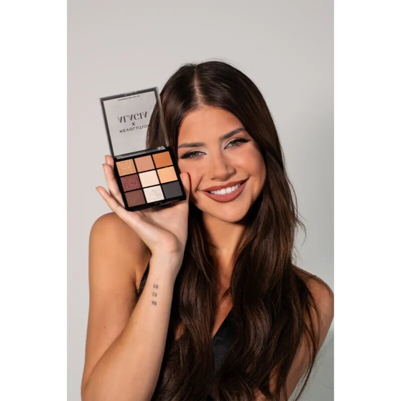 Revolution X Alagia All You Need paleta senčil za oči 1.5 g