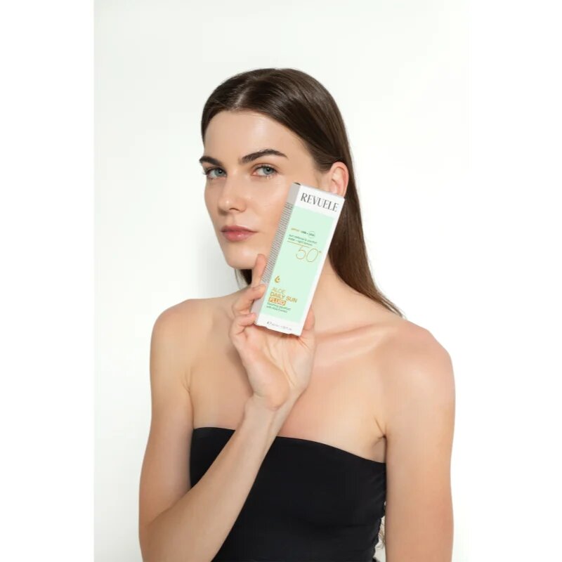 Revuele Aloe Daily Sun Face Mist SPF 30 zaščitna meglica za obraz SPF 30 100 ml