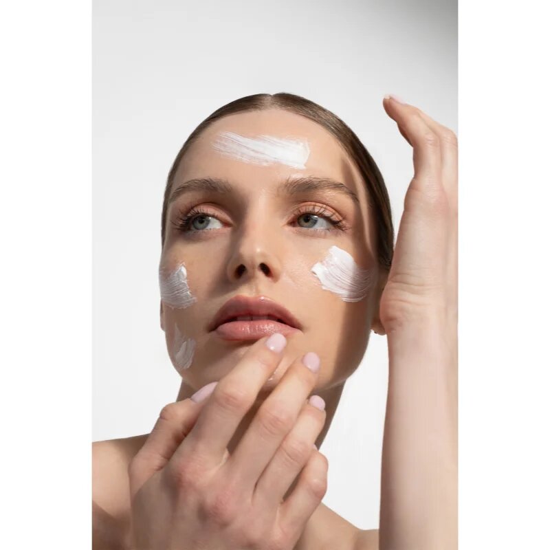 Revuele Double Hyaluron + B5 Moisturizer vlažilna krema proti gubam 50 ml