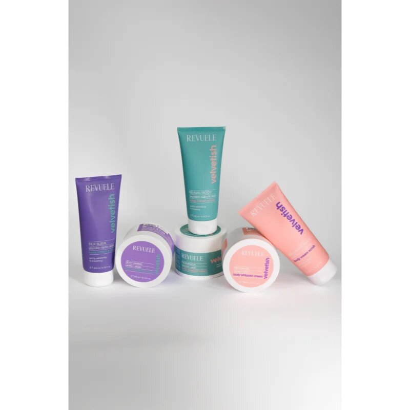 Revuele Velvetish Palm Breeze Body Whipped Cream vlažilna krema za telo Coconut + Shea 300 ml