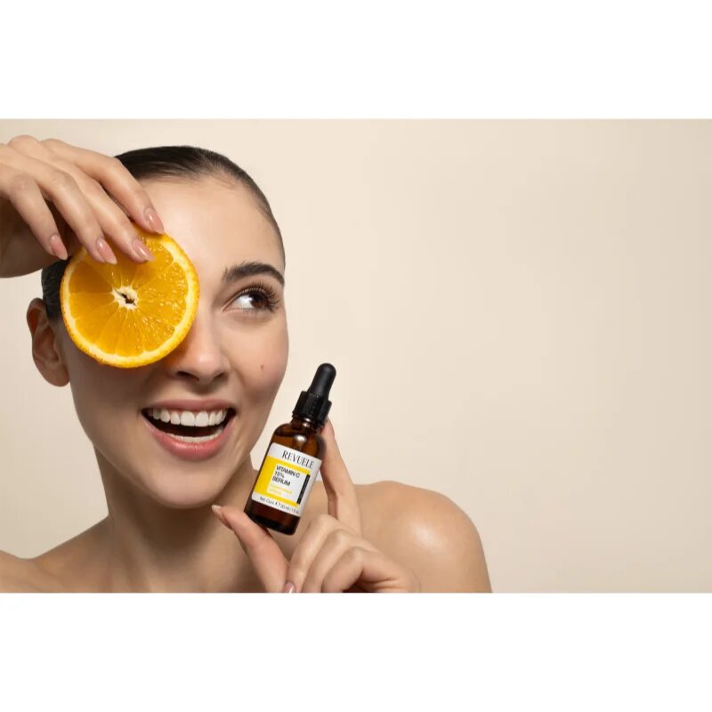 Revuele Vitamin C 15% Serum serum za osvetljevanje za poenotenje tona kože 30 ml