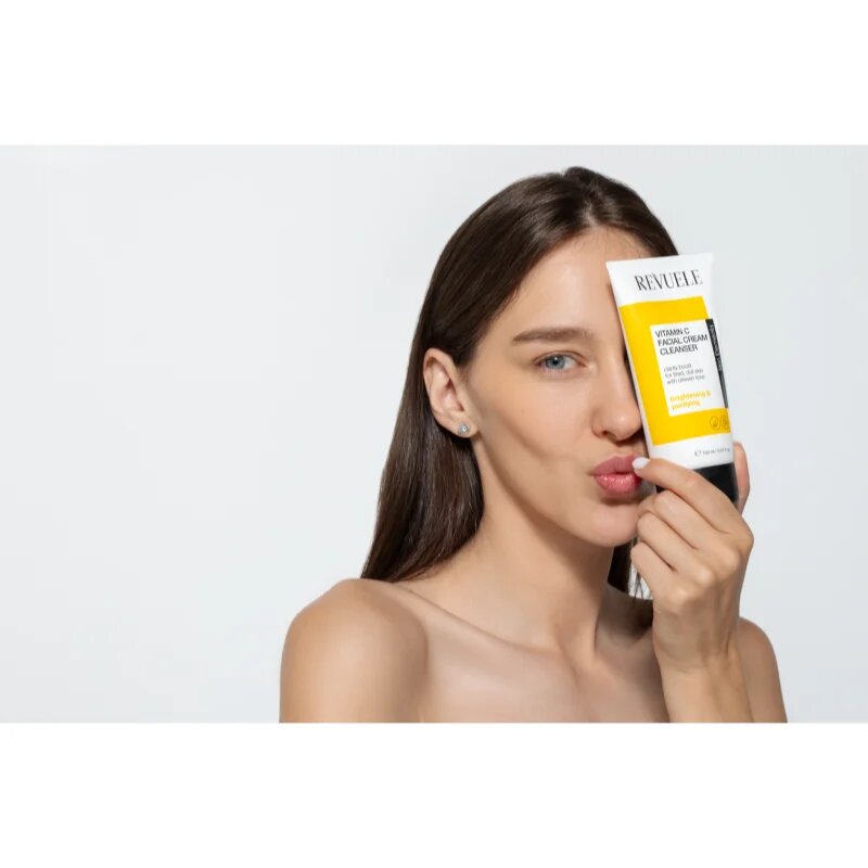 Revuele Vitamin C Facial Cream Cleanser krema za odstranjevanje ličil in čiščenje kože za osvetljevanje kože in hidratacijo 150 ml