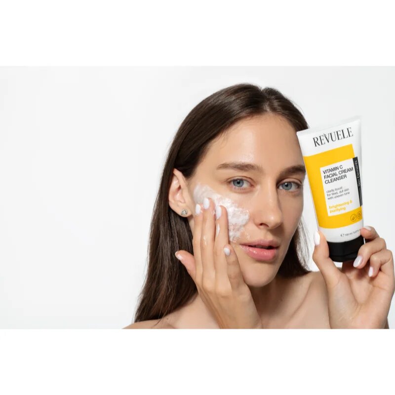 Revuele Vitamin C Facial Cream Cleanser krema za odstranjevanje ličil in čiščenje kože za osvetljevanje kože in hidratacijo 150 ml