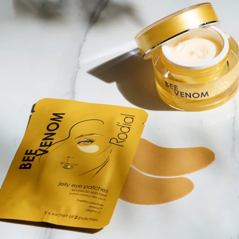 Rodial Bee Venom Jelly Eye Patches gelaste blazinice za učvrstitev kože za pod oči s pomirjajočim učinkom 2 kos