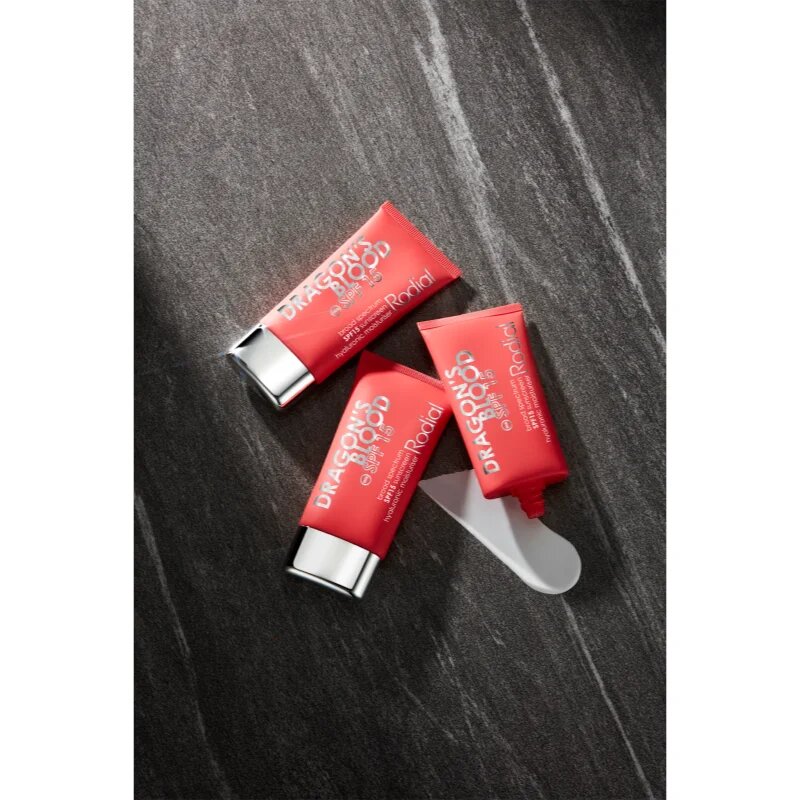 Rodial Dragon's Blood Hyaluronic Moisturiser dnevna vlažilna krema SPF 15 50 ml