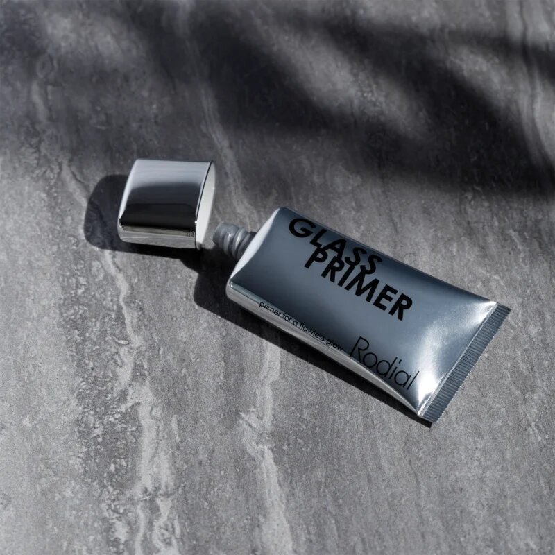 Rodial Glass Primer intenzivno vlažilna in posvetlitvena nega za pomiritev kože 30 ml