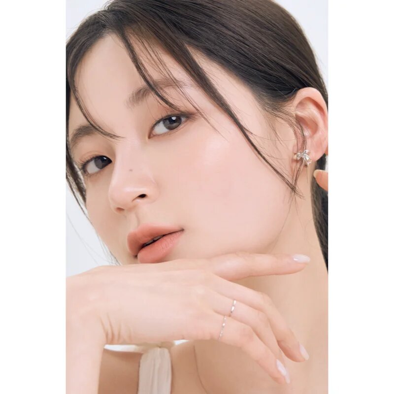 rom&nd See-Through Veil Lighter biserni osvetljevalec odtenek 01 Sunkissed Veil 5.5 g