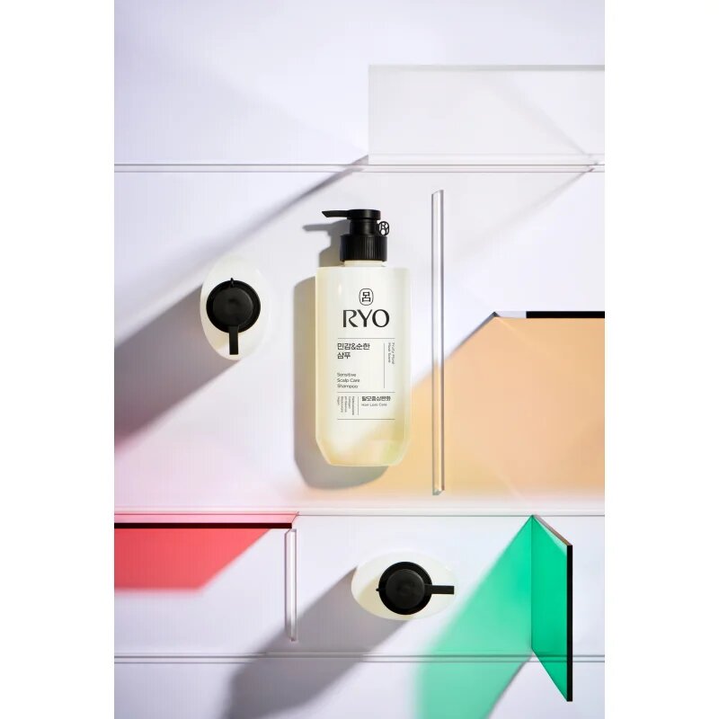 RYO Sensitive Scalp Care Shampoo pomirjujoči šampon za občutljivo lasišče 480 ml