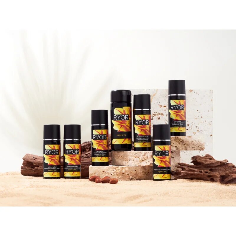 RYOR Argan Oil zapolnjevalec gub za korekcijo kože 50 ml