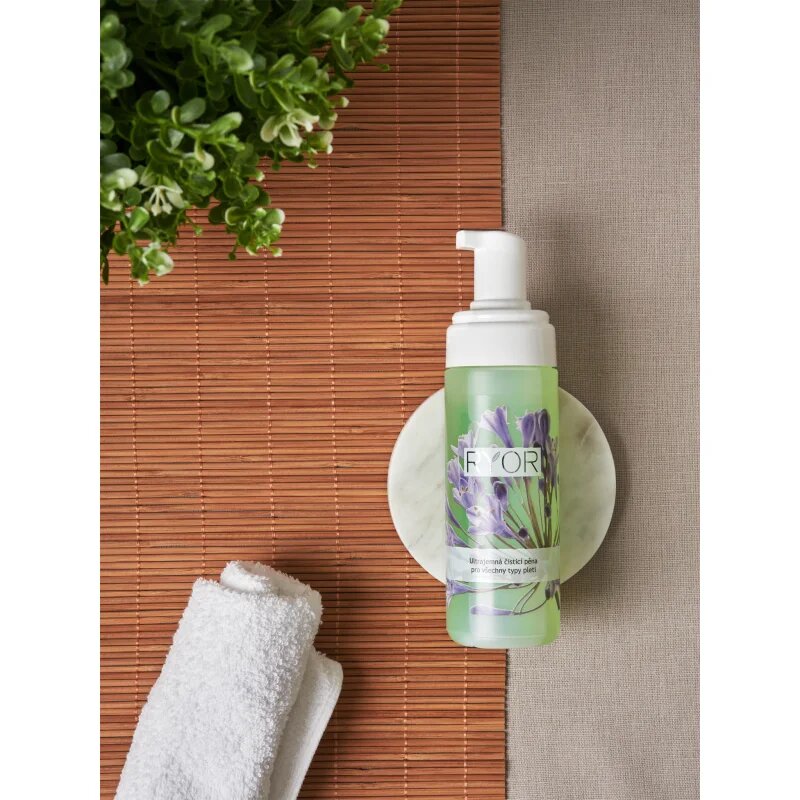 RYOR Cleansing And Tonization nežna čistilna pena 160 ml