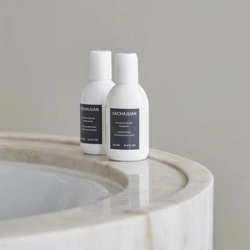 Sachajuan Intensive Repair Shampoo šampon za poškodovane in od sonca obremenjene lase 250 ml