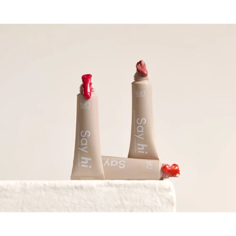 Say Hi Glassy Lips tonirani balzam za ustnice s peptidi odtenek Fuchsia 10 ml