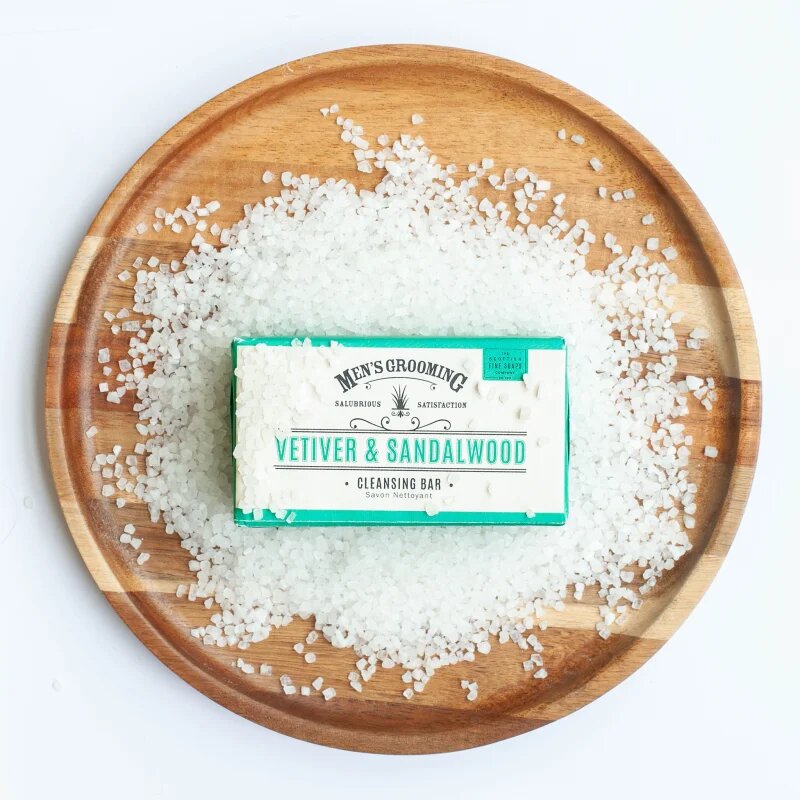 Scottish Fine Soaps Men’s Grooming Vetiver & Sandalwood čistilno trdo milo za moške 220 g