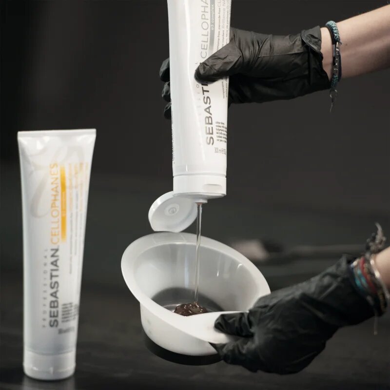 Sebastian Professional Cellophanes maska ki vrača sijaj barvanim lasem odtenek Clear 300 ml