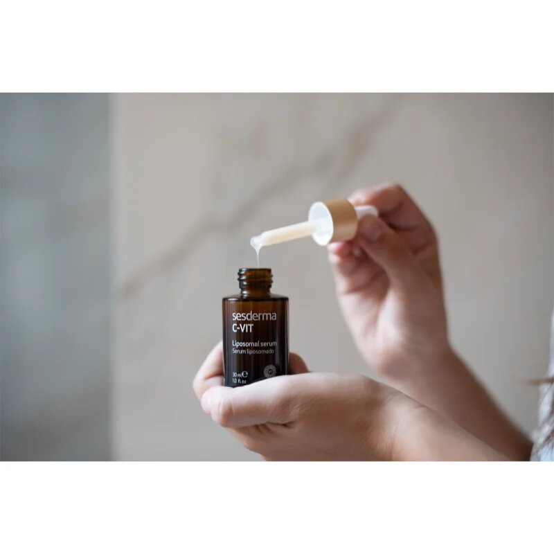 Sesderma C-Vit Liposomal Serum liposomalni serum za posvetlitev kože 30 ml