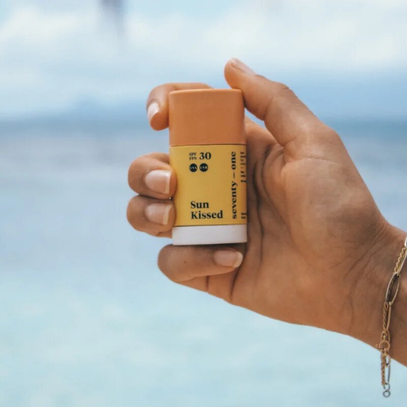 SeventyOne SunKissed SPF30 krema za sončenje v paličici SPF 30 15 g