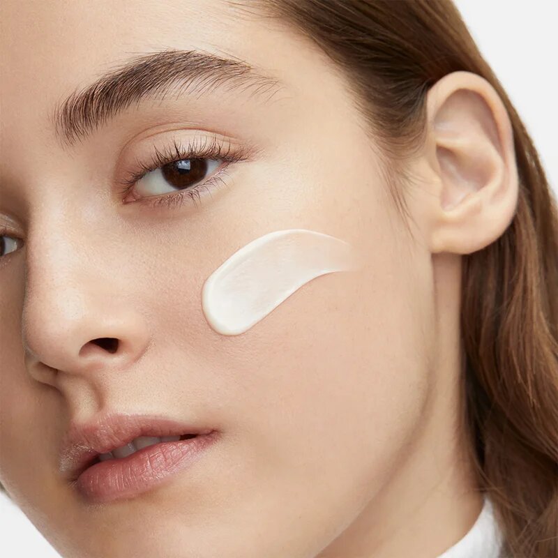Shiseido Benefiance Wrinkle Smoothing Cream Enriched dnevna in nočna krema proti gubam za suho kožo 50 ml